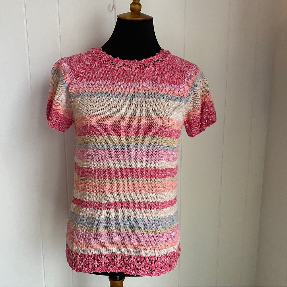 Susan Bristol Knit Short Sleeve Lightweight Sweater with detailed edge. Y2K | M
